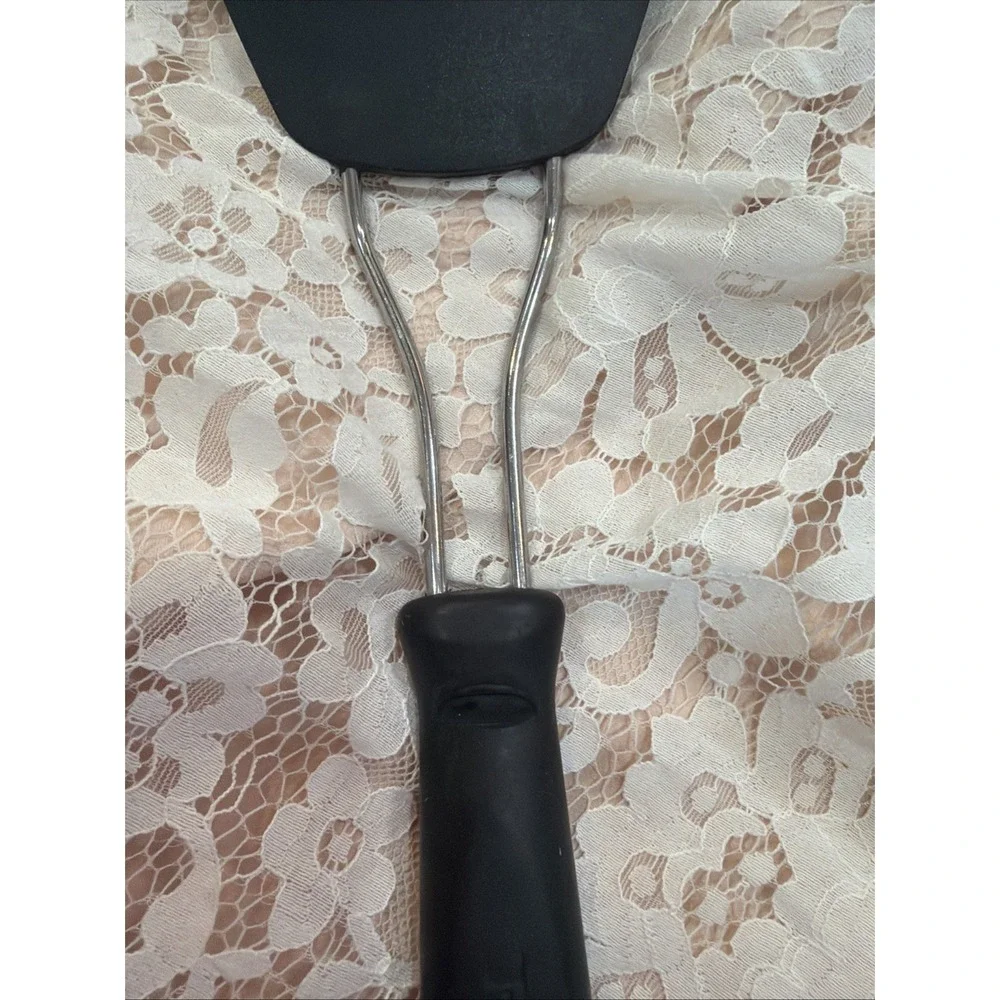 KitchenAid‎ Gourmet Nylon Short Turner, One Size, Matte Black